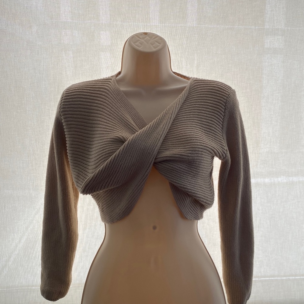 Sexy crop sweater 🔥